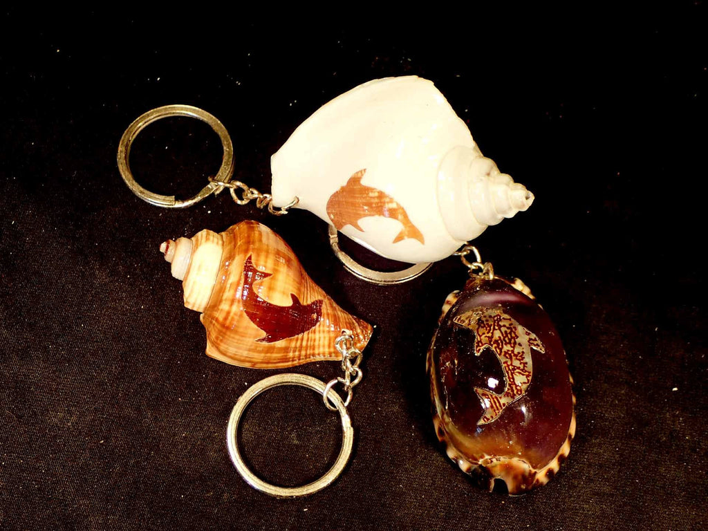 Keyring - Shell Carved Dolphin
